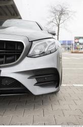 Photo Textures of Mercedes Benz E400